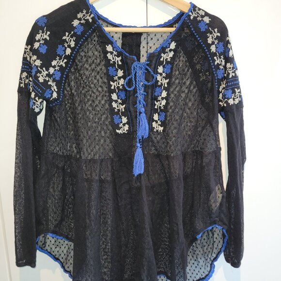 Free People Roses Are Red Black Lace Boho Embroidered Top Size M - Picture 1 of 8